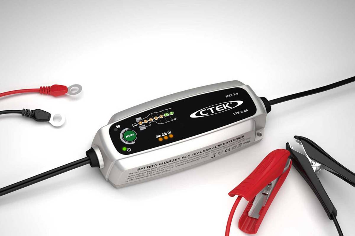 CTEK MXS 3.8 Caricabatterie (rete AC) per batterie al piombo 12V 3.8A corrente di carica Caricabatterie ad alta frequenza